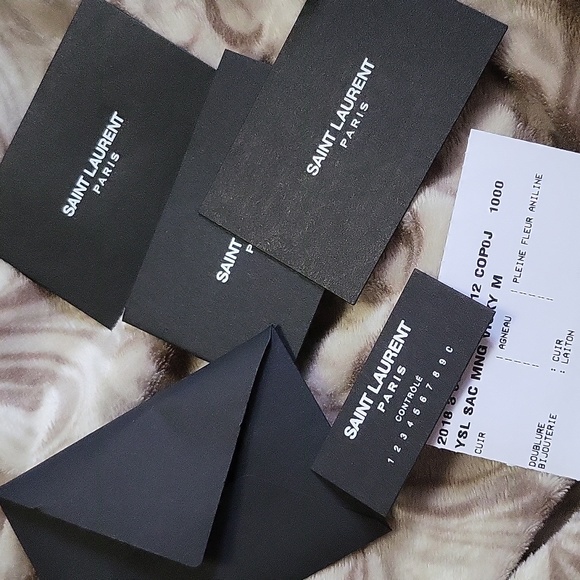 SOLD Yves Saint Laurent Vicky Crossbody Bag - Picture 4 of 6